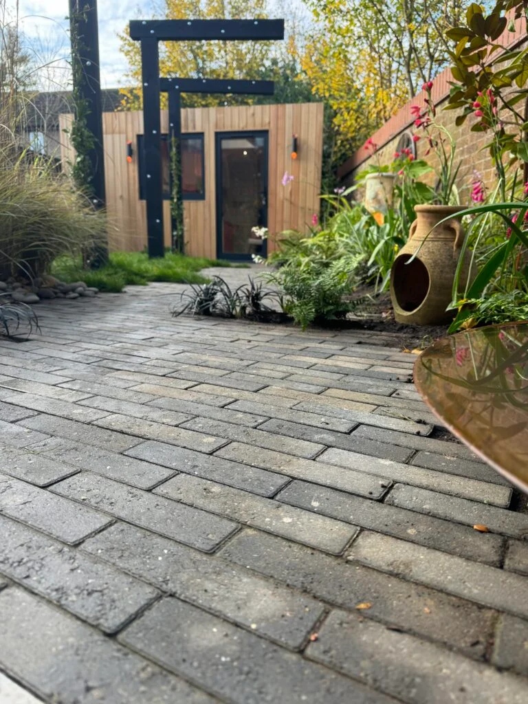 High-end landscaping with planting and paving