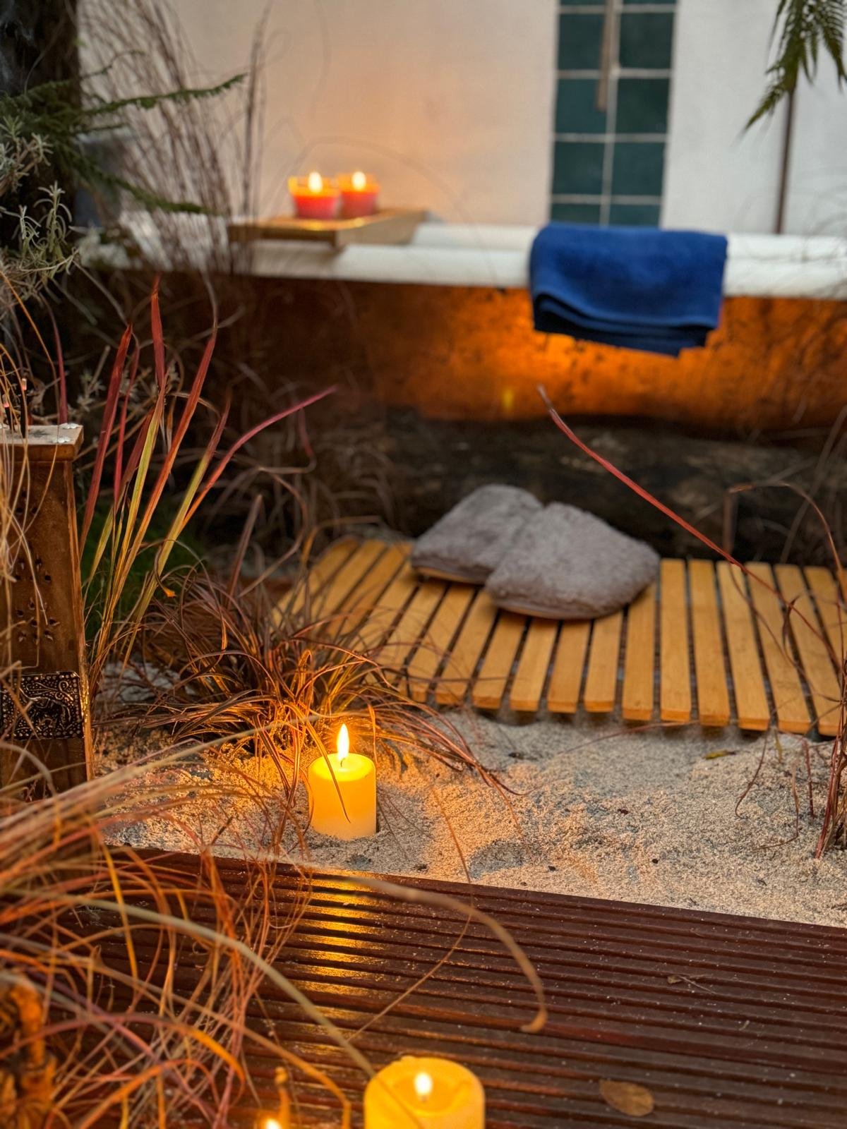 Contemporary patio and garden layout